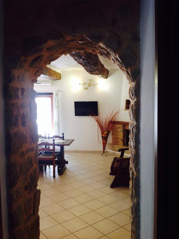 Bed And Breakfast Mblo Fondi Buitenkant foto