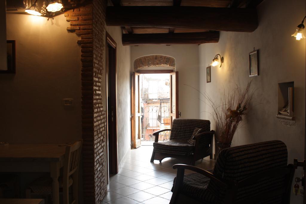 Bed And Breakfast Mblo Fondi Buitenkant foto